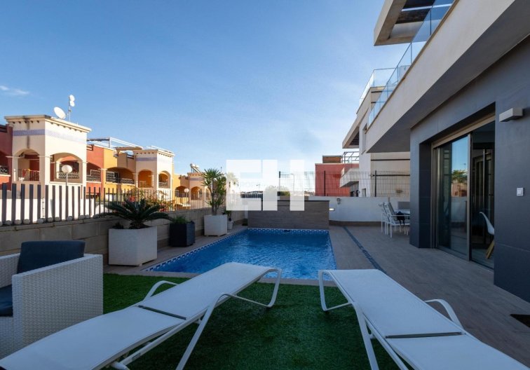 Revente - villa - Orihuela Costa - Costa Blanca