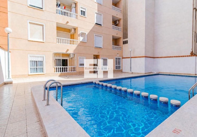 Resale - Apartment - Torrevieja - Habaneras