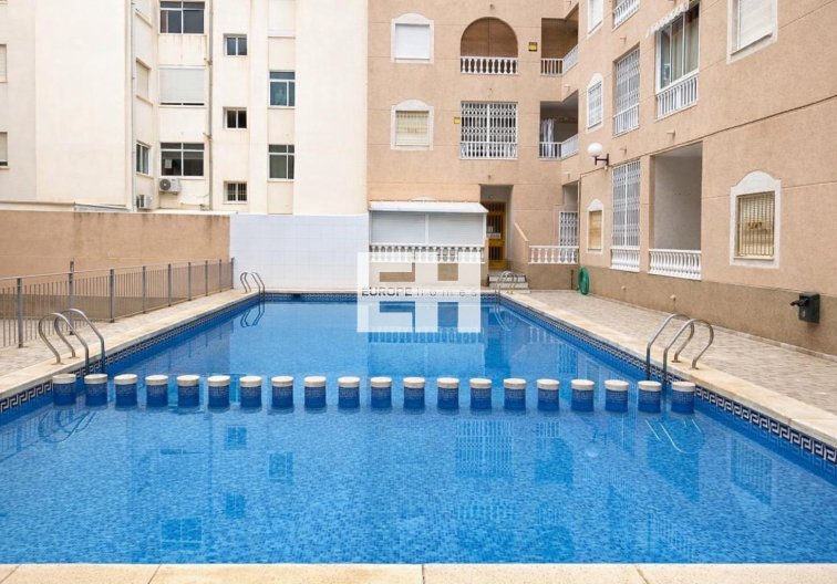 Resale - Apartment - Torrevieja - Habaneras