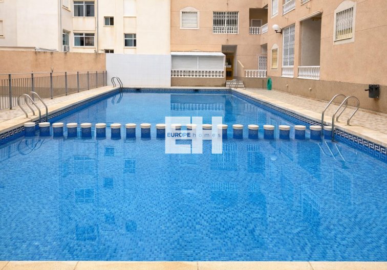 Resale - Apartment - Torrevieja - Habaneras