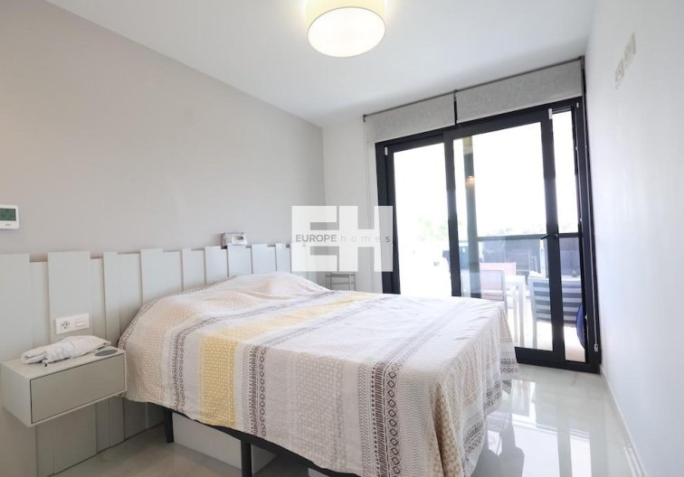 Resale - Apartment - Orihuela Costa - Costa Blanca