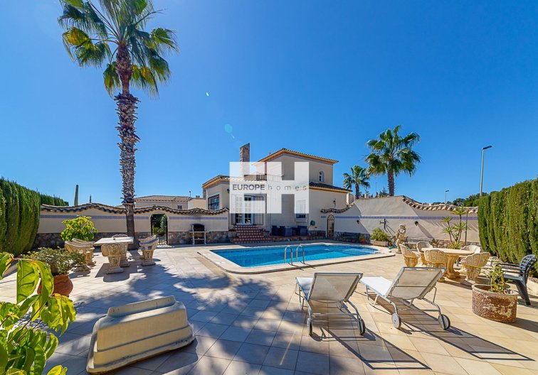 Segunda mano - villa - Orihuela Costa - Costa Blanca