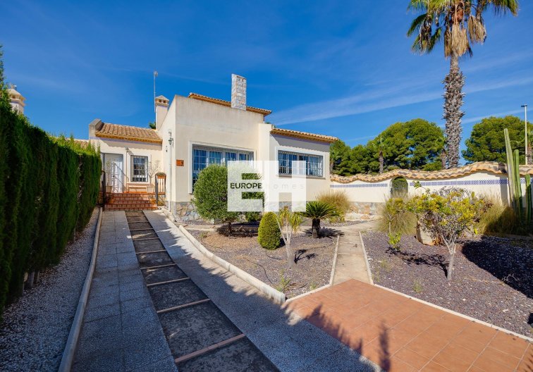 Segunda mano - villa - Orihuela Costa - Costa Blanca