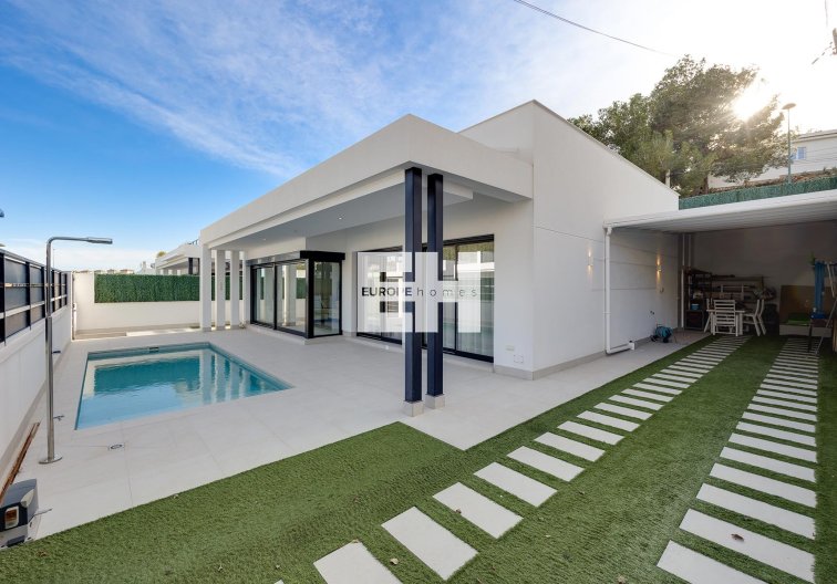 Segunda mano - villa - Pinar de Campoverde - Inland