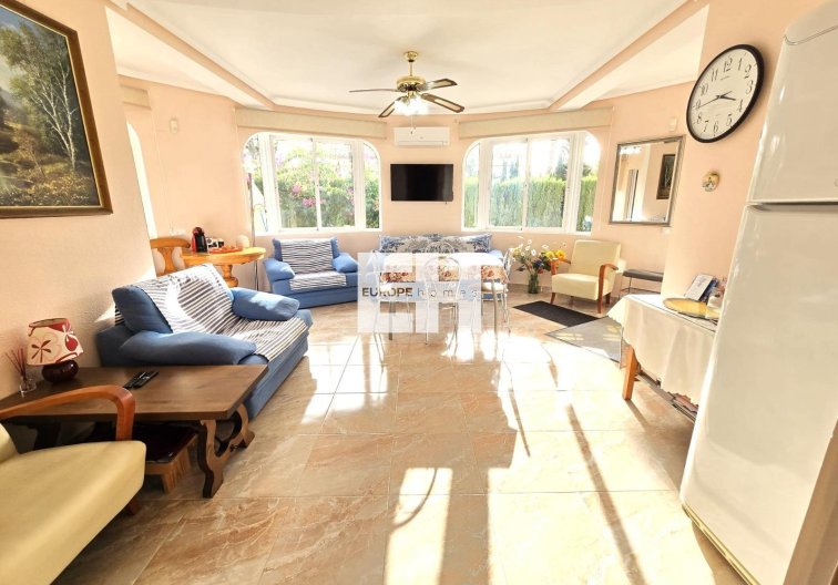 Herverkoop - villa - Orihuela Costa - Playa Flamenca