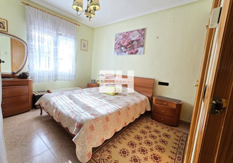 Herverkoop - villa - Orihuela Costa - Playa Flamenca