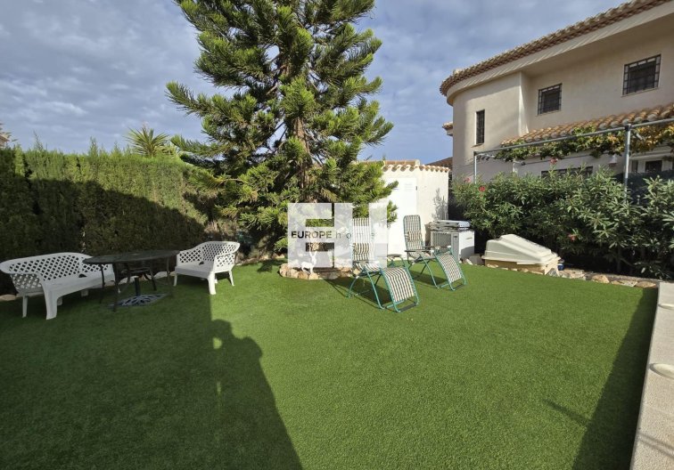 Herverkoop - villa - Orihuela Costa - Playa Flamenca