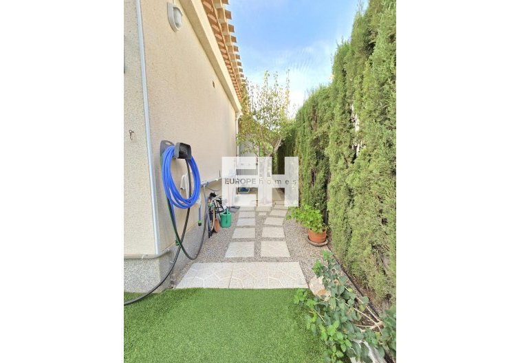 Herverkoop - villa - Orihuela Costa - Playa Flamenca