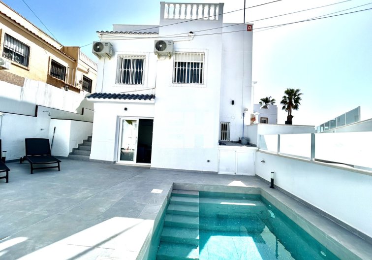 Revente - villa - Villamartin - Costa Blanca