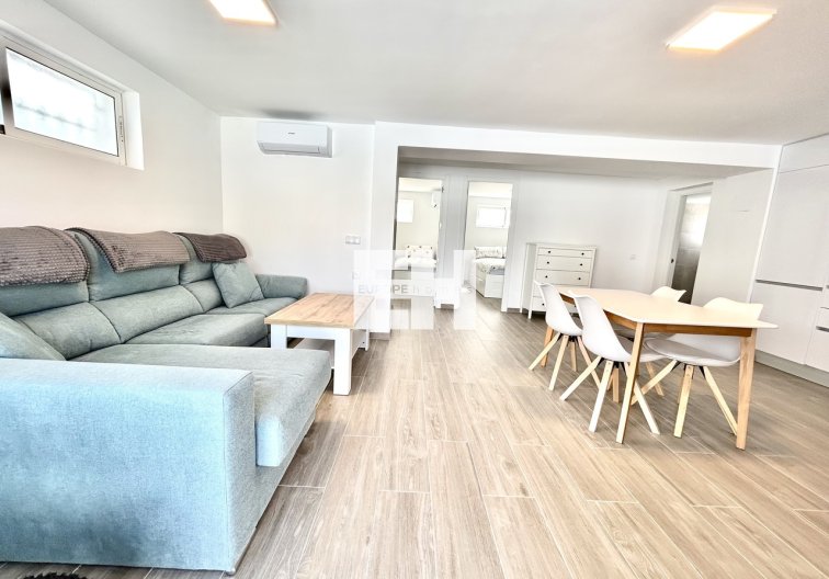 Revente - villa - Villamartin - Costa Blanca