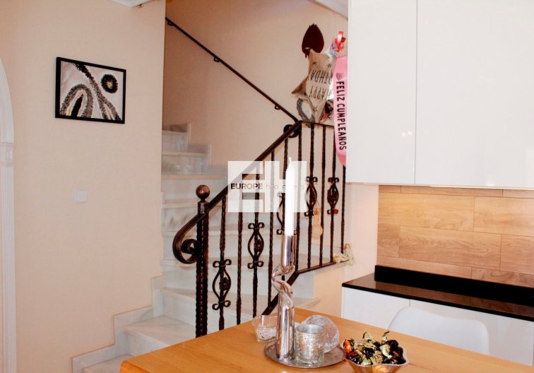 Wiederverkauf - villa - Villamartin - Costa Blanca