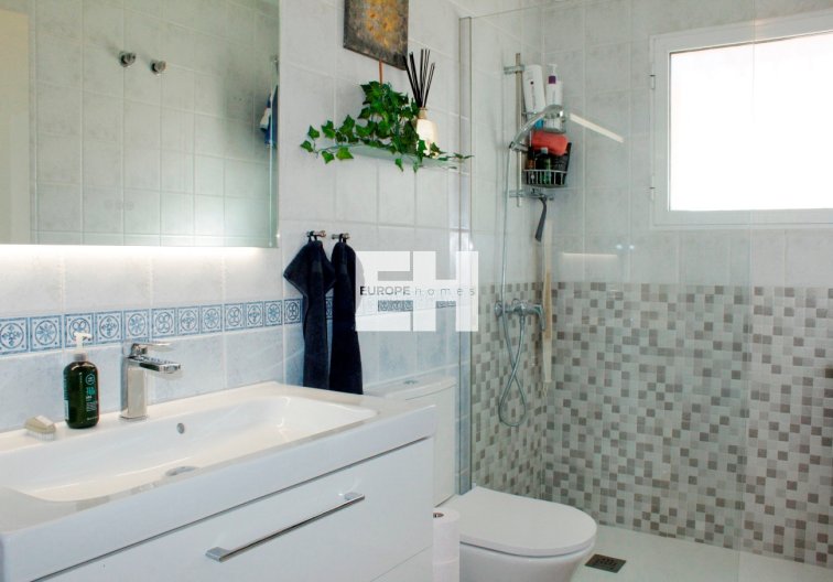 Wiederverkauf - villa - Villamartin - Costa Blanca