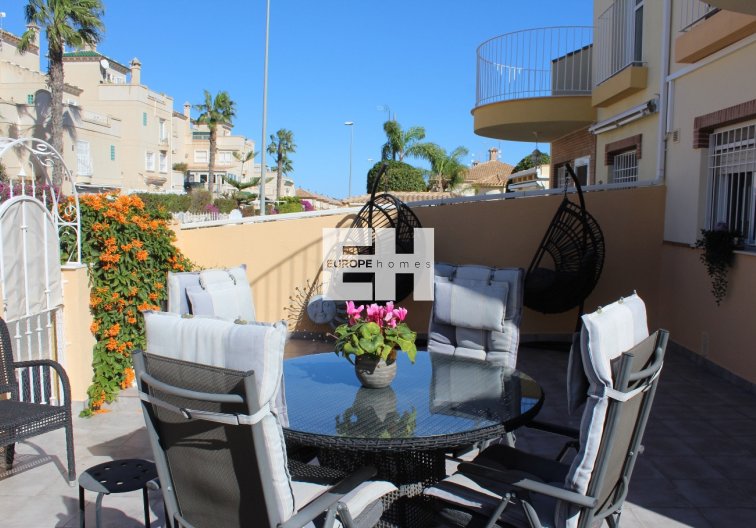 Wiederverkauf - villa - Villamartin - Costa Blanca