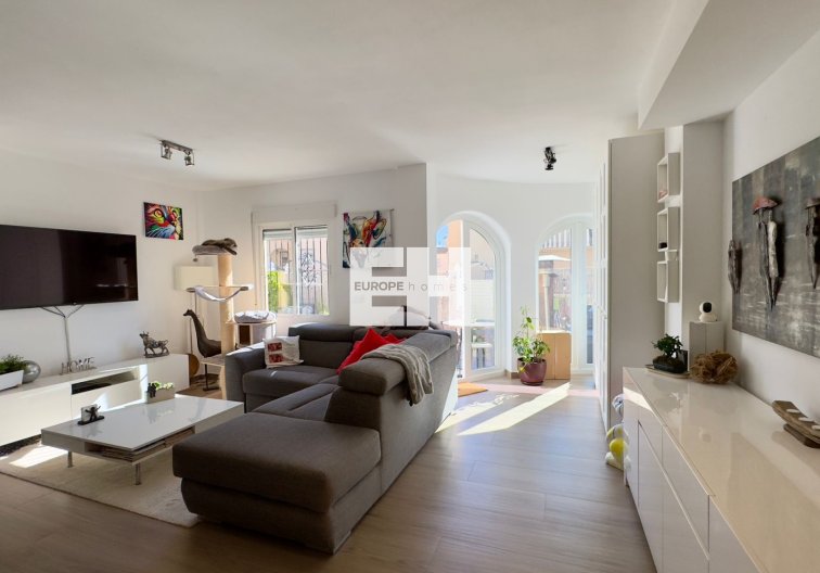 Revente - villa - Orihuela Costa - Costa Blanca