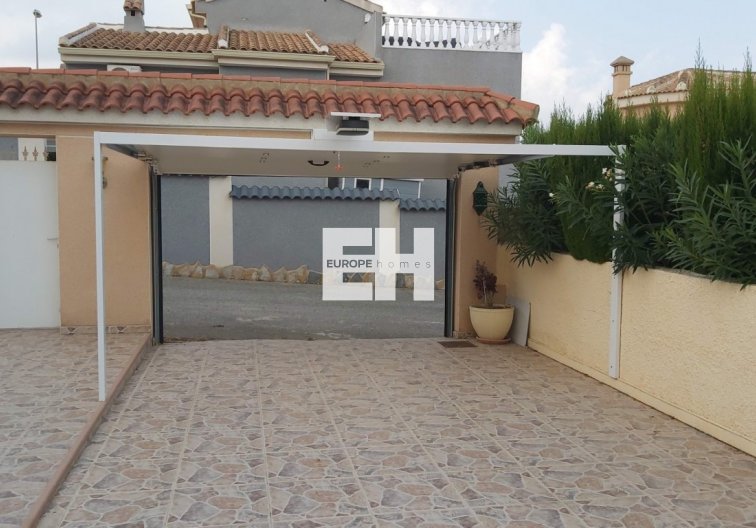 Segunda mano - villa - Benimar - Costa Blanca