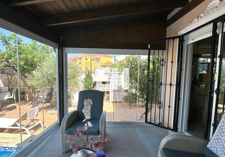 Resale - villa - Orihuela Costa - La Regia