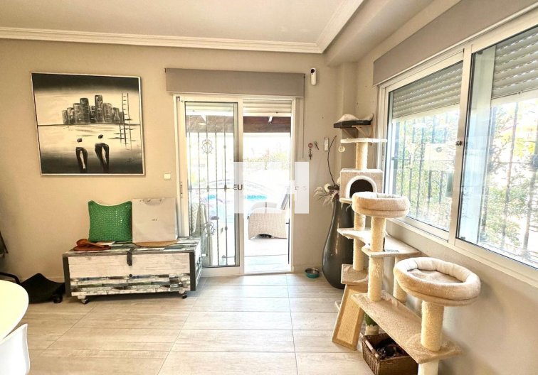 Resale - villa - Orihuela Costa - La Regia