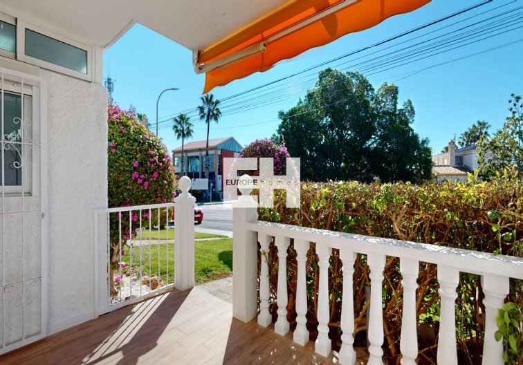Resale - Bungalow - Orihuela Costa - Costa Blanca