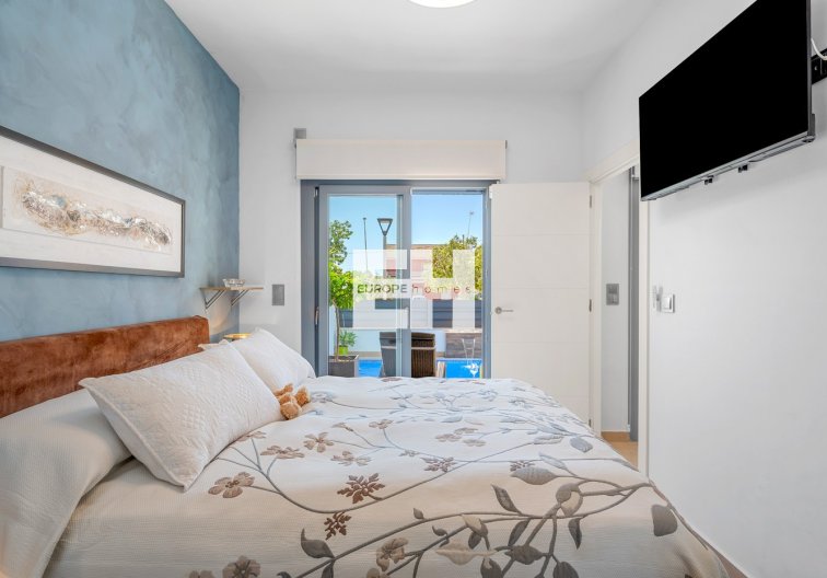 Segunda mano - town house - Formentera del Segura - Costa Blanca