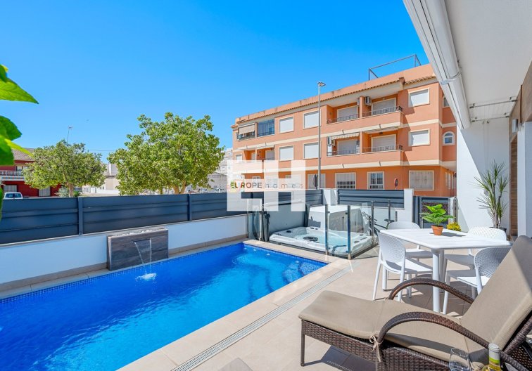 Segunda mano - town house - Formentera del Segura - Costa Blanca