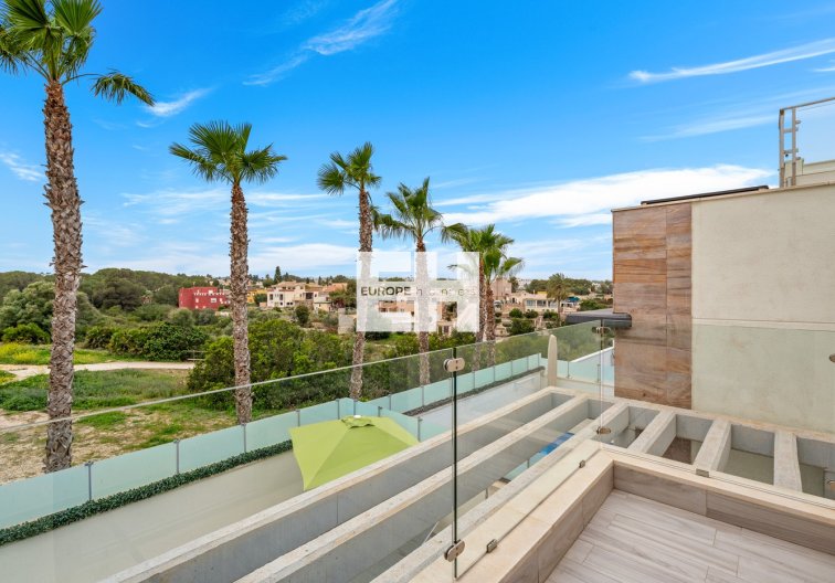 Segunda mano - villa - Orihuela Costa - Cabo Roig