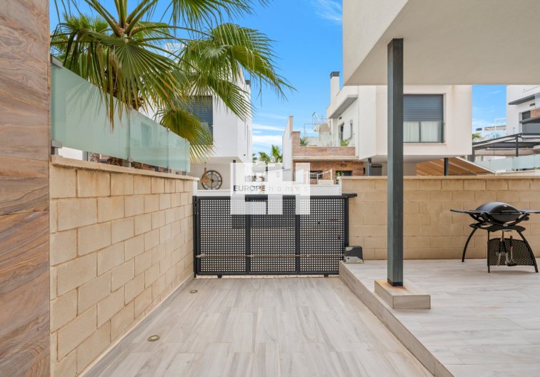 Segunda mano - villa - Orihuela Costa - Cabo Roig