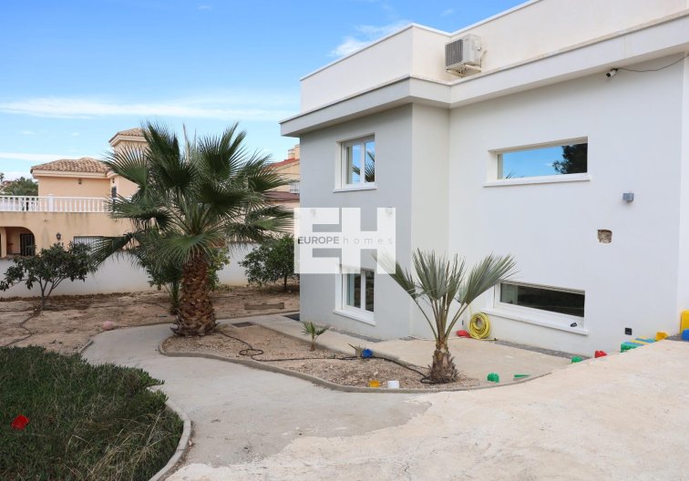 Resale - villa - Ciudad Quesada - Costa Blanca Sur