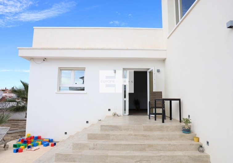 Resale - villa - Ciudad Quesada - Costa Blanca Sur