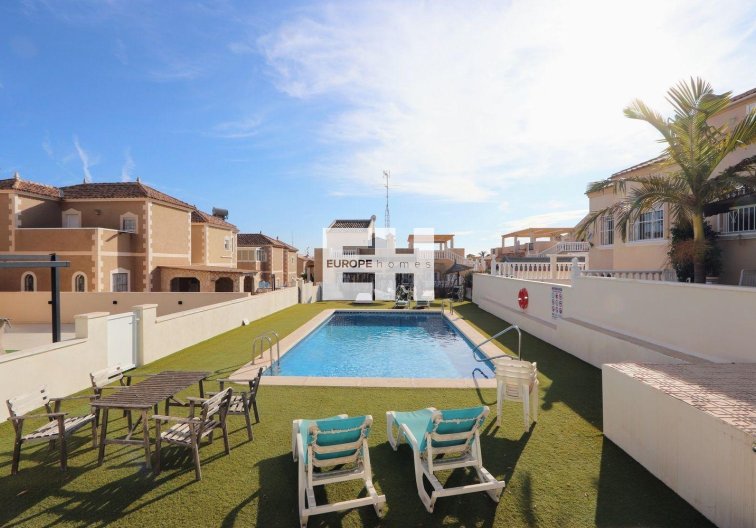 Herverkoop - town house - San Miguel de Salinas - El Galán