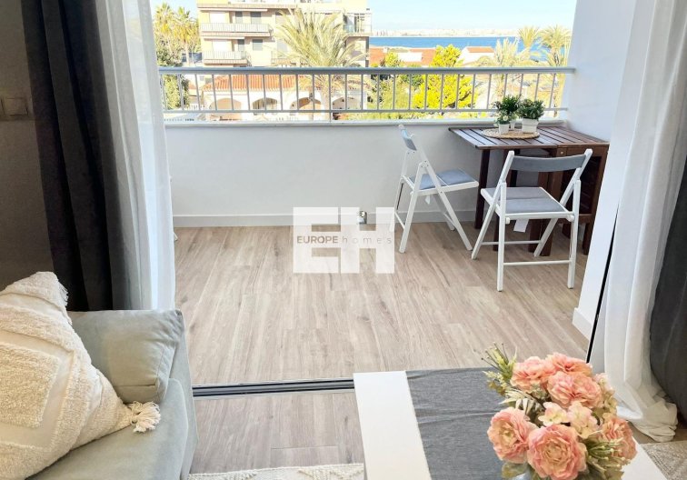 Wiederverkauf - Wohnung - Torrevieja - Punta Prima