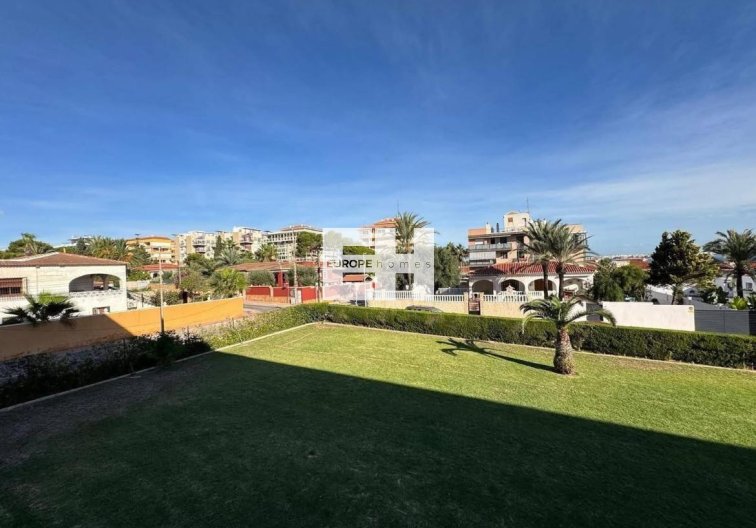 Wiederverkauf - Wohnung - Torrevieja - Punta Prima