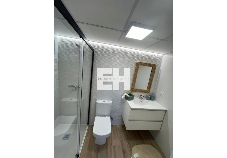 Wiederverkauf - Wohnung - Torrevieja - Punta Prima