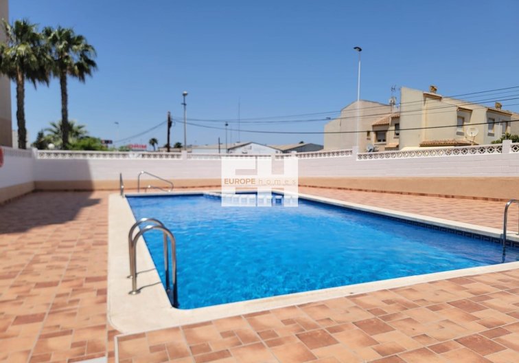 Revente - Appartement - Torrevieja - Nueva Torrevieja