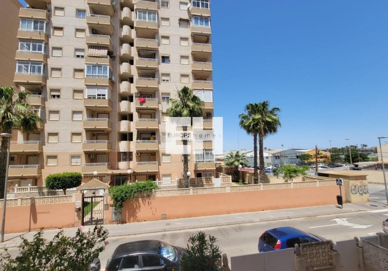 Revente - Appartement - Torrevieja - Nueva Torrevieja