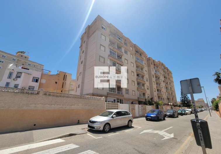 Revente - Appartement - Torrevieja - Nueva Torrevieja