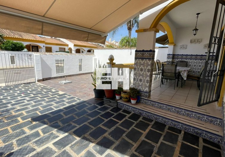 Wiederverkauf - town house - Pilar de la Horadada - Costa Blanca