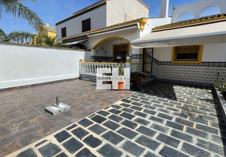 Wiederverkauf - town house - Pilar de la Horadada - Costa Blanca