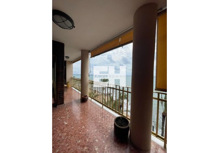 Resale - Apartment - Torrevieja - Las Piscinas Naturales