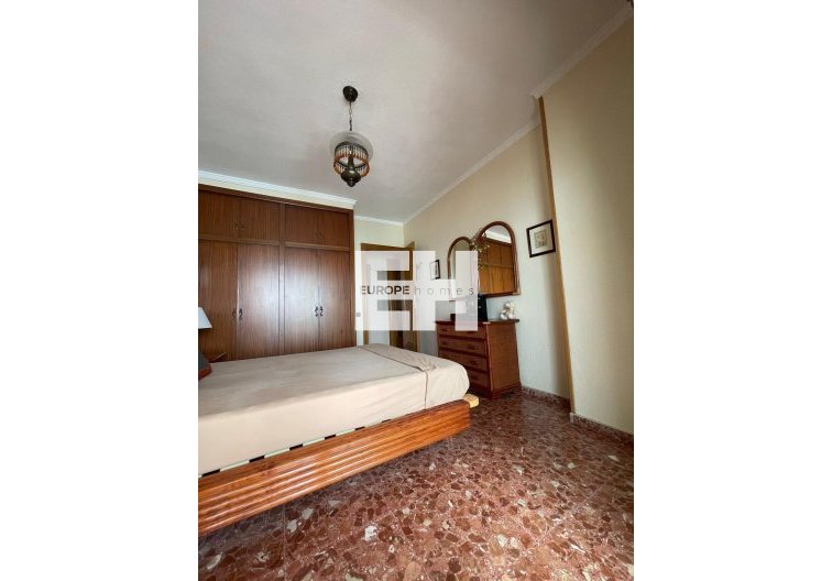 Resale - Apartment - Torrevieja - Las Piscinas Naturales