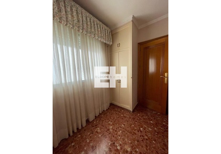 Resale - Apartment - Torrevieja - Las Piscinas Naturales