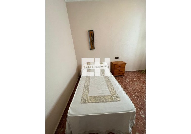 Resale - Apartment - Torrevieja - Las Piscinas Naturales