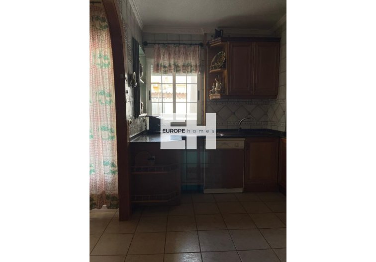 Resale - Apartment - Torrevieja - Las Piscinas Naturales