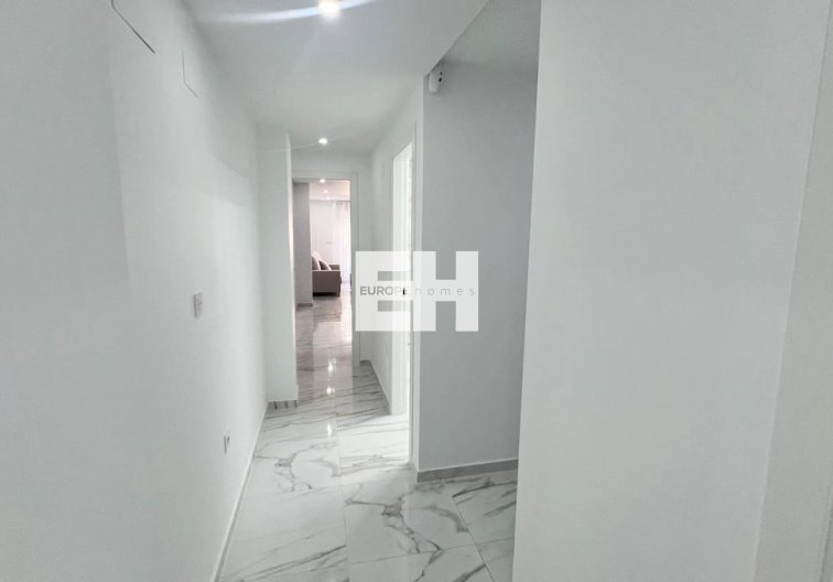 Resale - Apartment - Torrevieja - Parque De Las Naciones