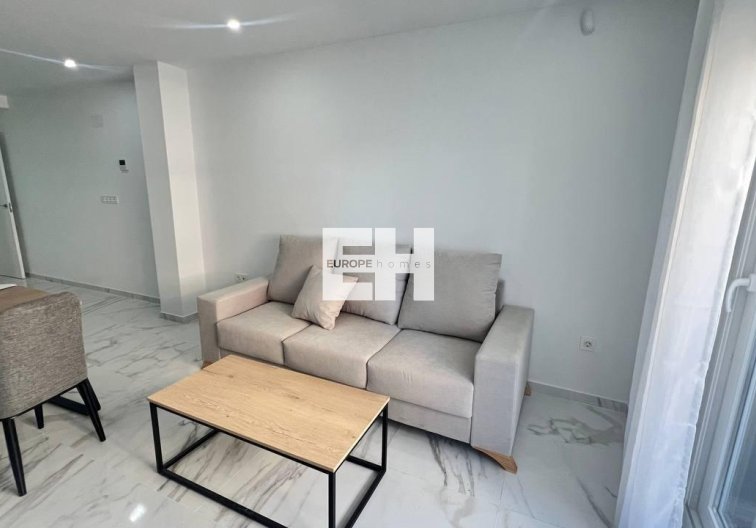 Resale - Apartment - Torrevieja - Parque De Las Naciones