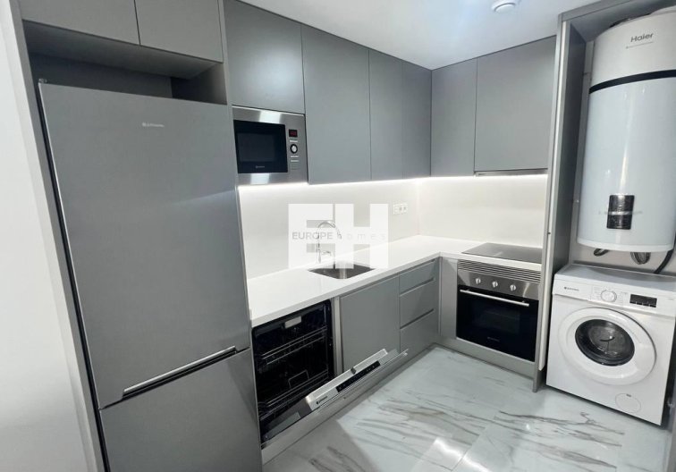 Resale - Apartment - Torrevieja - Parque De Las Naciones