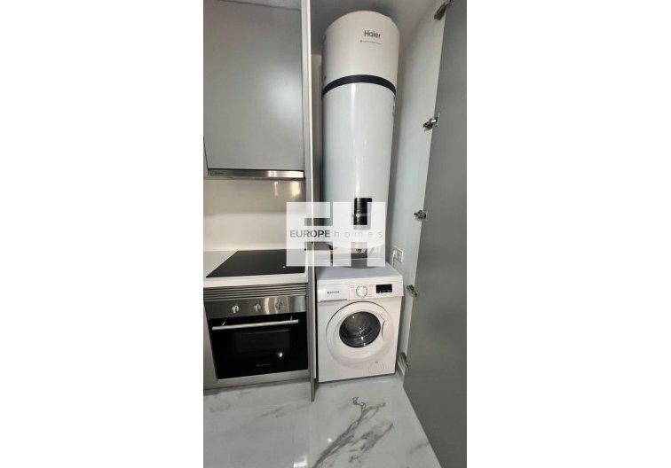 Resale - Apartment - Torrevieja - Parque De Las Naciones