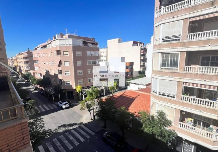 Resale - Apartment - Torrevieja - Parque De Las Naciones
