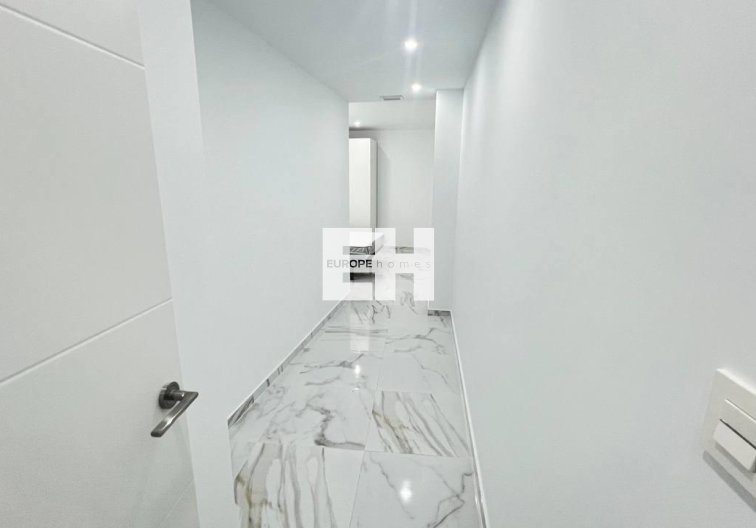 Resale - Apartment - Torrevieja - Parque De Las Naciones