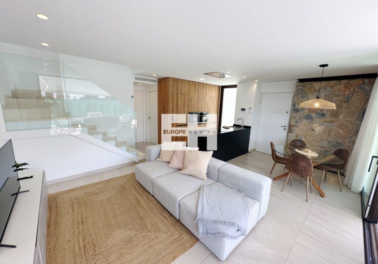 Segunda mano - villa - Santa Rosalia Resort - Inland
