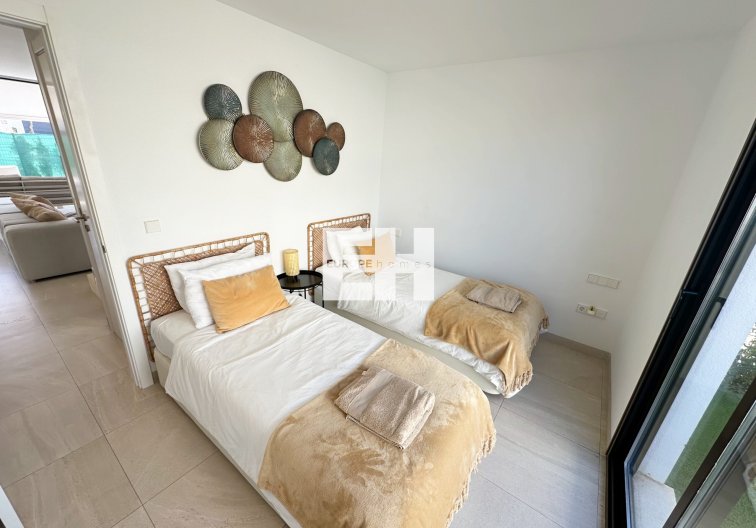 Segunda mano - villa - Santa Rosalia Resort - Inland